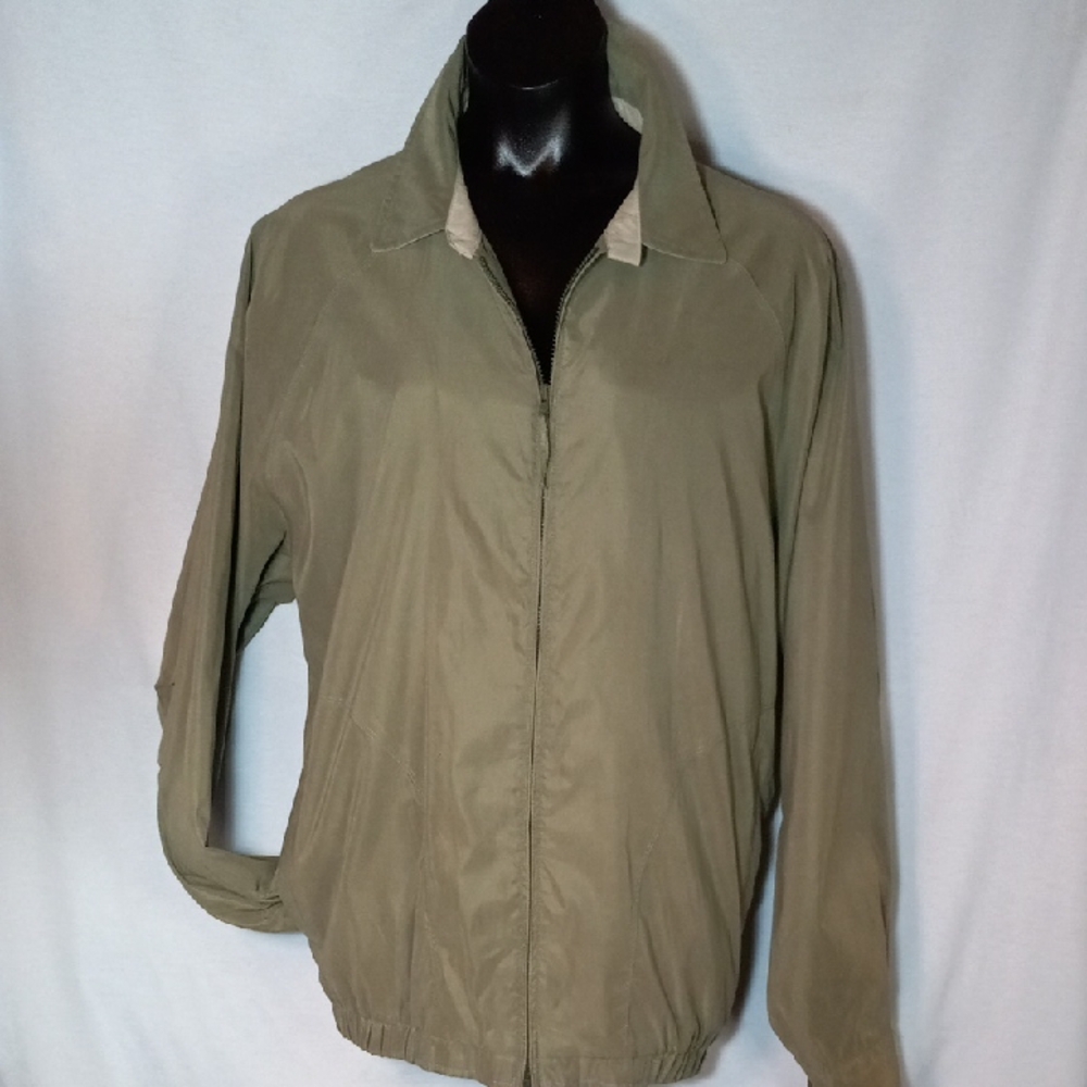 Men's Classic Olive Windbreaker